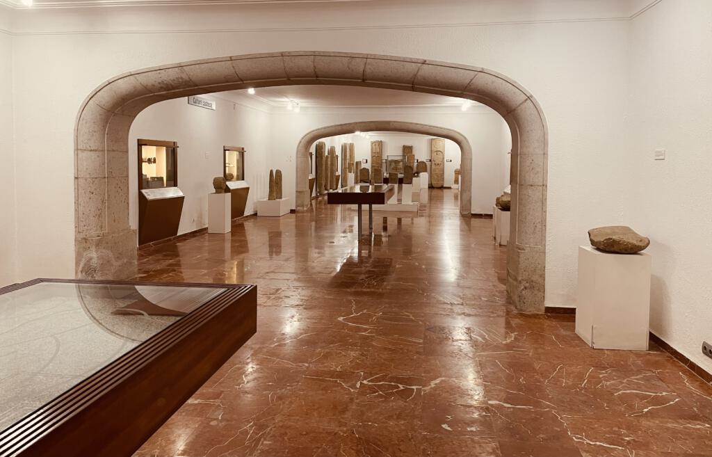 Arqueología Quiñones de León